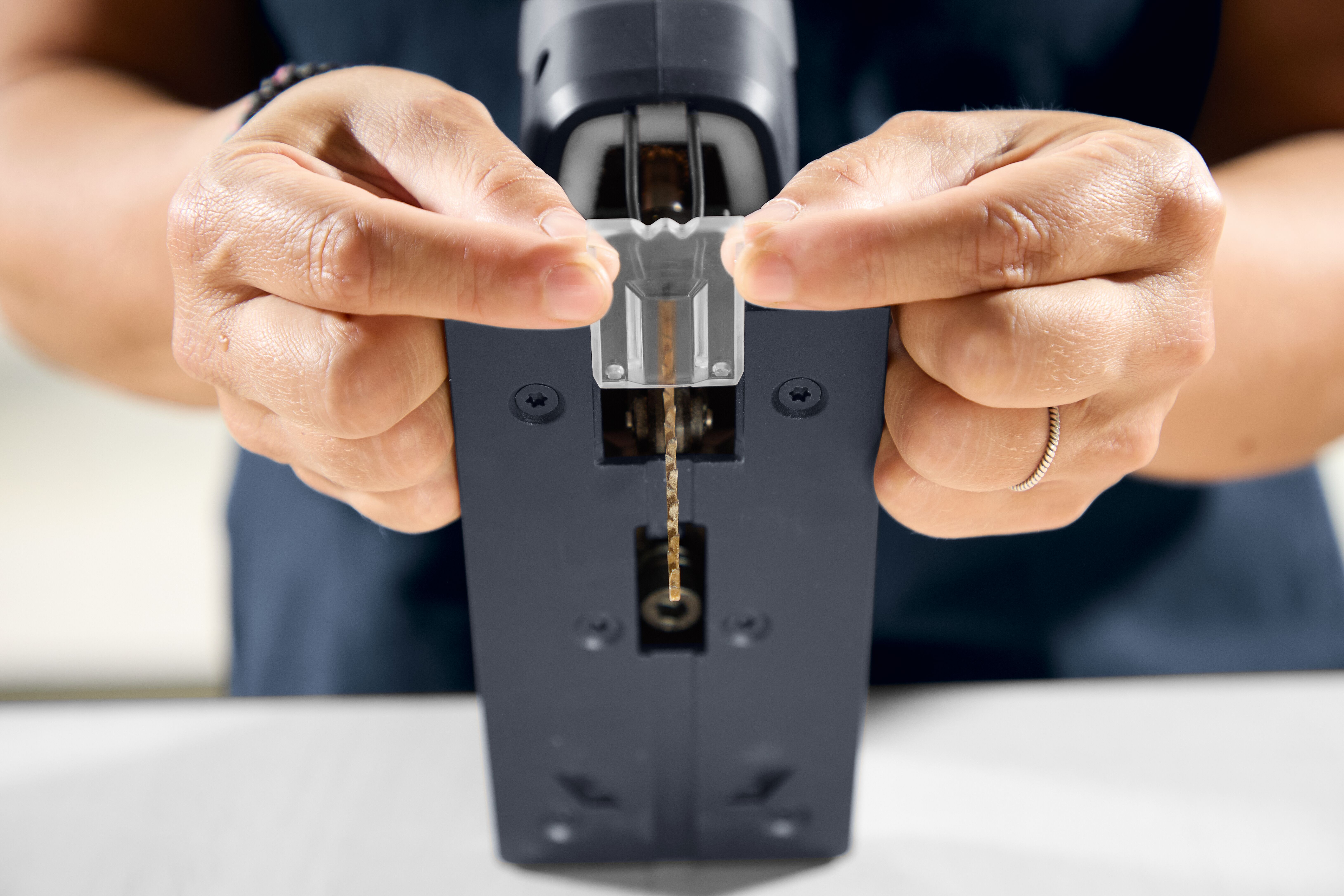 FESTOOL Akku-Pendelstichsäge PSC-E 18 EB-Basic